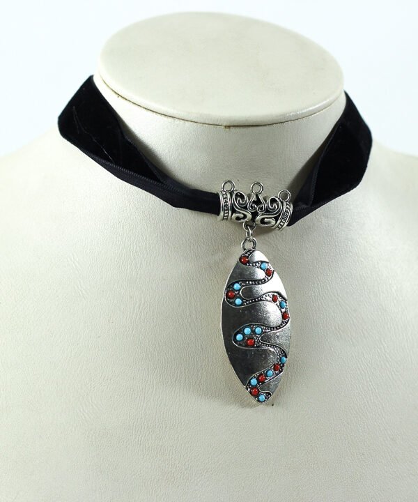 Choker, Black, Colored oval shape