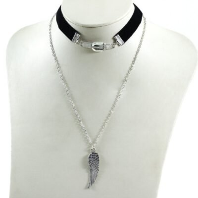 Choker, Wing & Belt