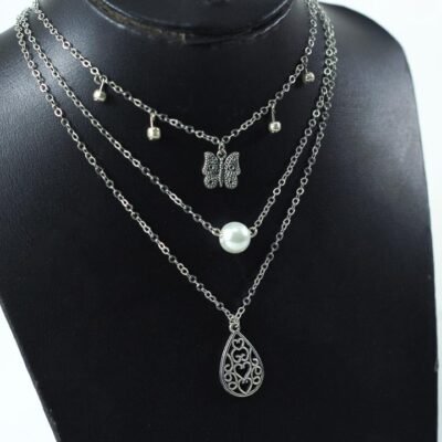 Necklace Silver metal