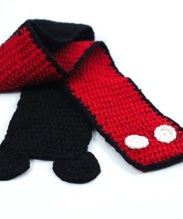 Scarf, Mickey
