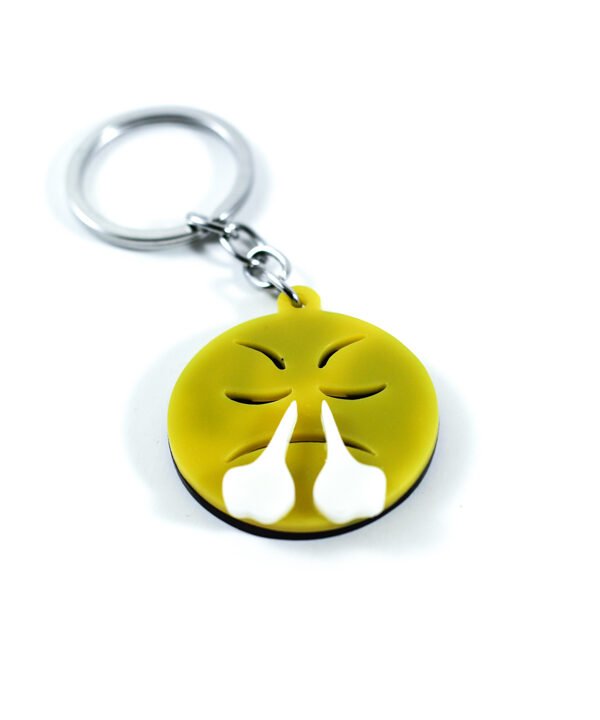 سلسلة مفاتيح وجه منزعج