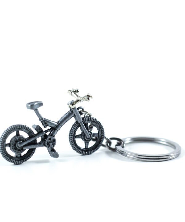 مفتاح سلسلة فضية دراجة