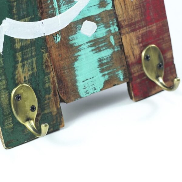 ⁦Key Hanger، 2 "صانع البهجة"⁩ - الصورة ⁦2⁩