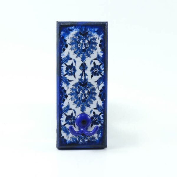 Key hanger, Blue flowers