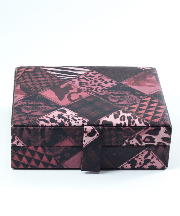 صندوق اكسسوارات جلود الحيوانات