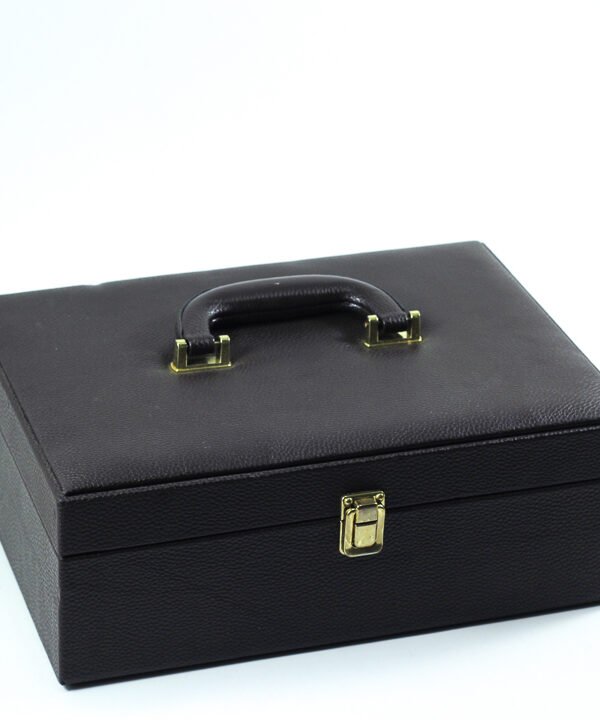 صندوق اكسسوارات بنى