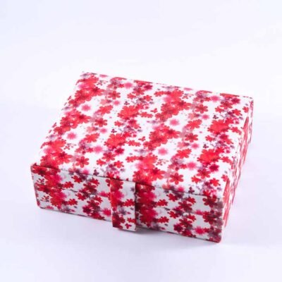 Accessories box, Red flowers