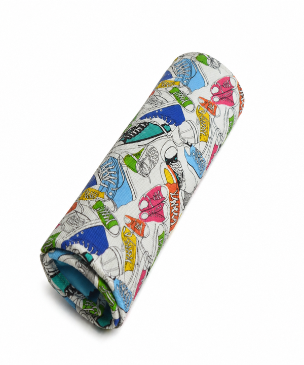 Rolling case , converse shoes, colorful 4