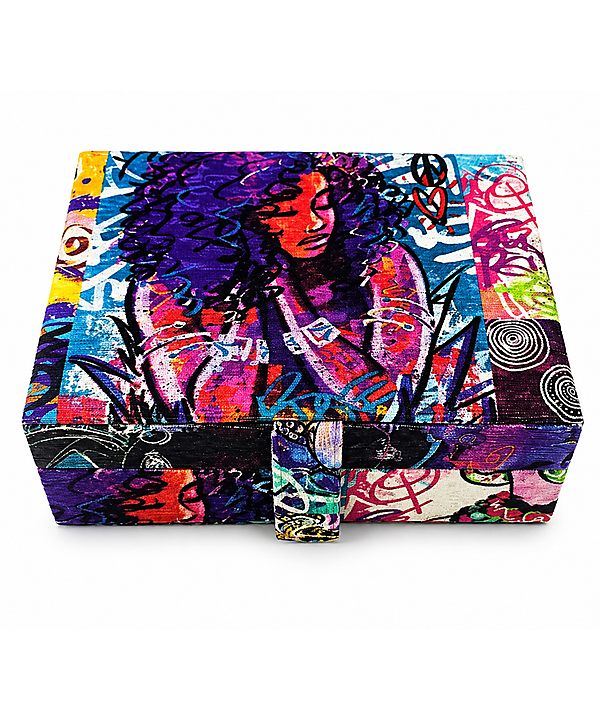Accessories box, African Woman
